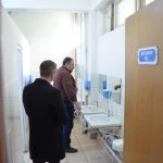 Școli fără săpun, substanțe dezinfectante sau hârtie igienică. Primarul din Petroșani, în control