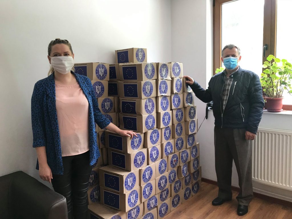 Aproape 2.000 de hunedoreni au primit, până acum, produse de igienă din partea Uniunii Europene