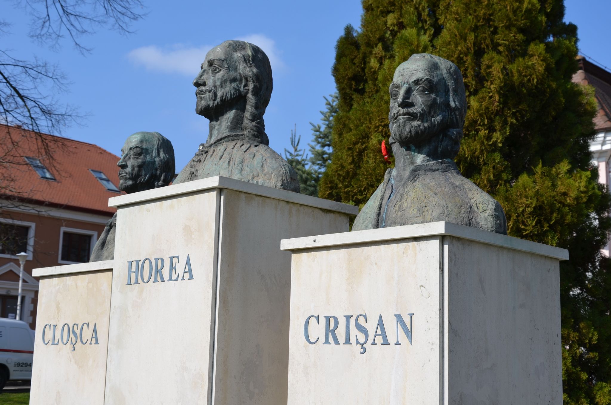 28 februarie – Horea, Cloșca și Crișan