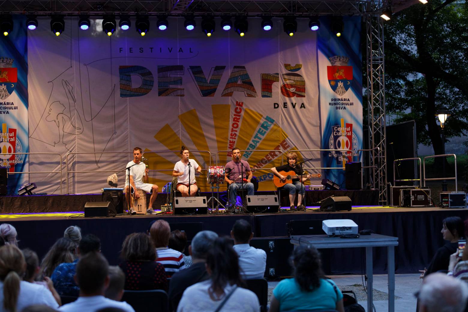 Festivalul “DEVAră”, ediția a doua: Filme istorice, dezbateri, prezentări de carte și concerte cu Ada Milea, Nicu Alifantis, Analia Selis și alți invitați