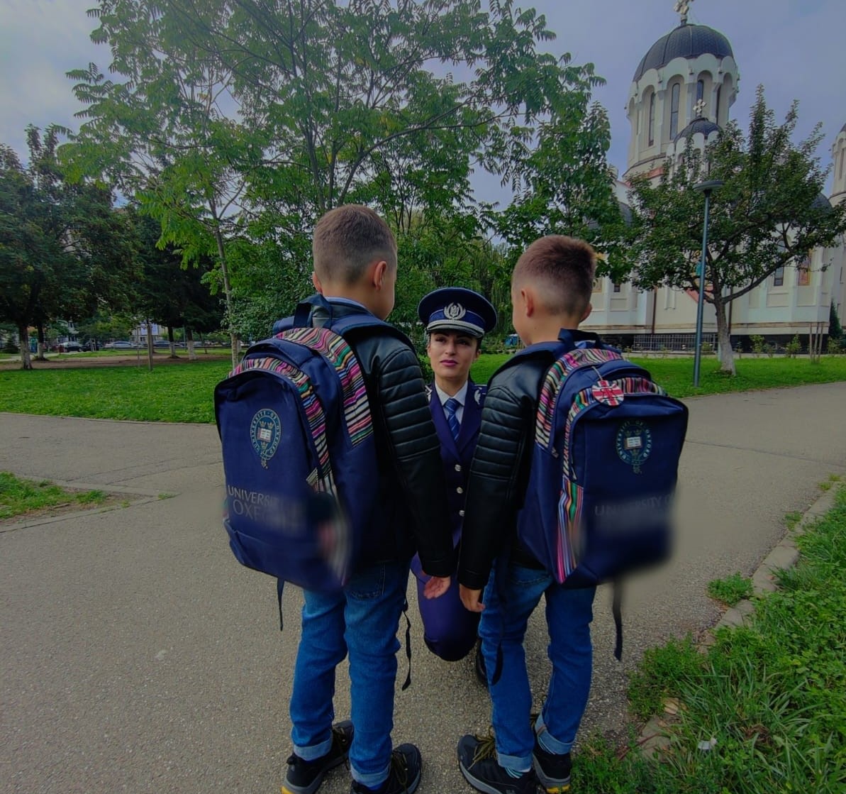 Polițiștii hunedoreni, alături de elevi, la începutul noului an școlar