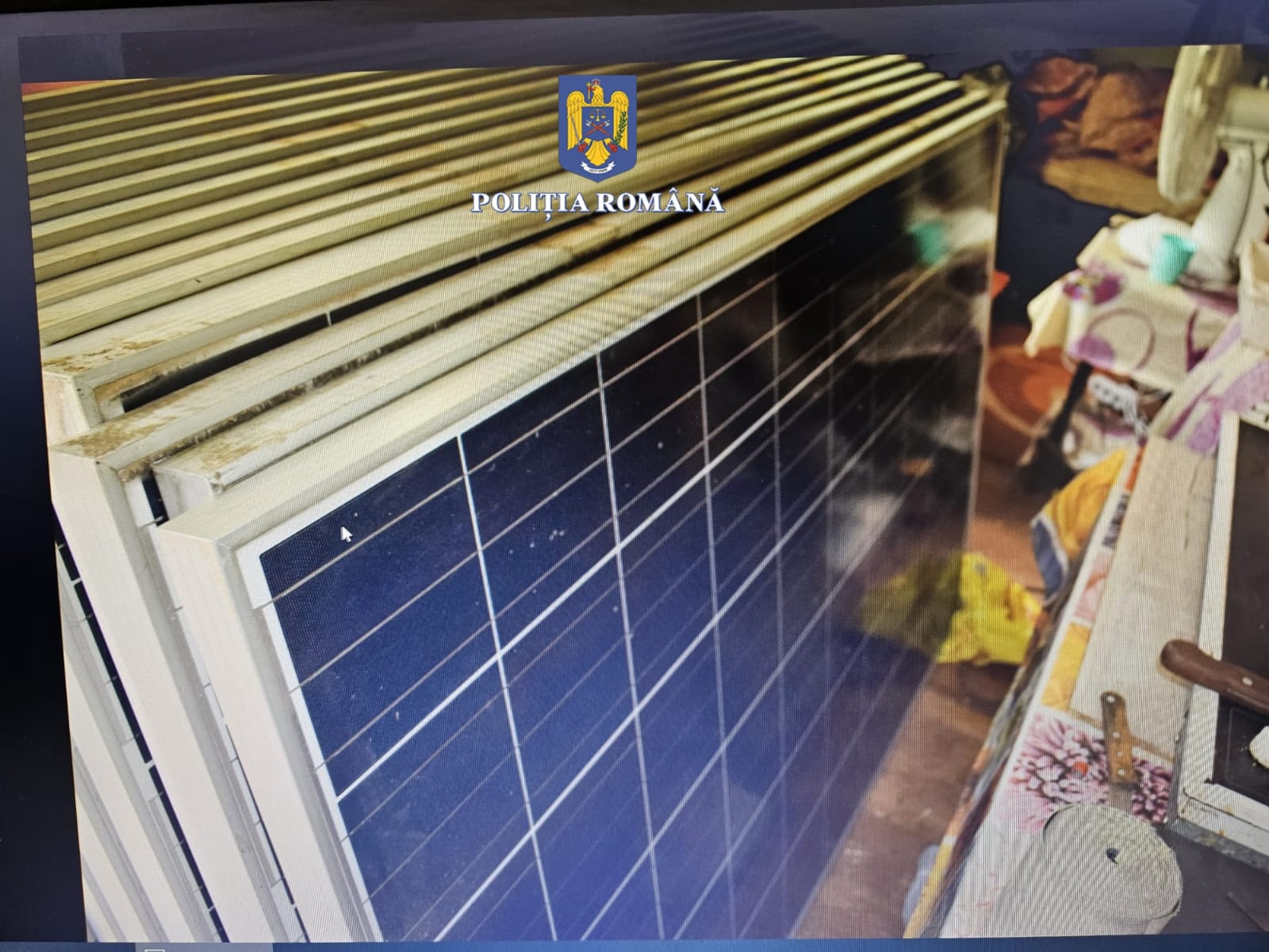 Panouri solare furate din parcul fotovoltaic de la Ghelari și scoase la vânzare pe un site de profil