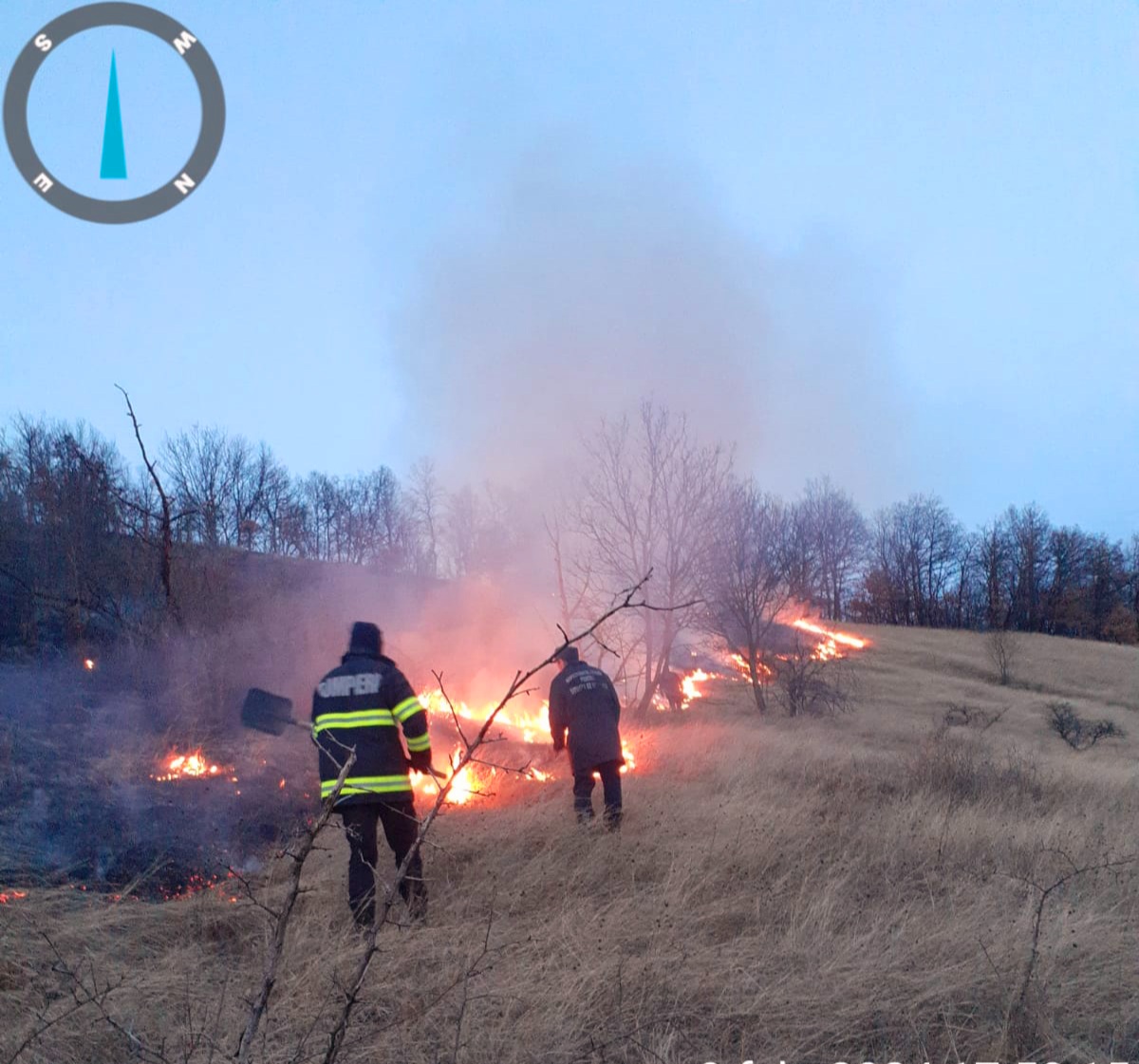 FOTO+VIDEO: Sute de hectare de teren, cuprinse de flăcări