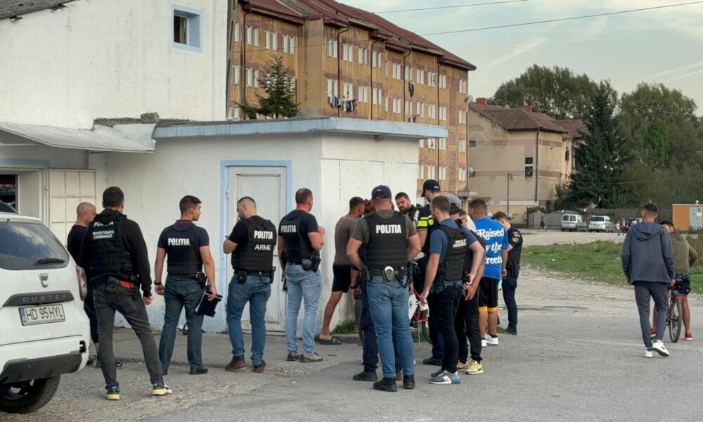 FOTO: Ample acțiuni ale polițiștilor în Valea Jiului